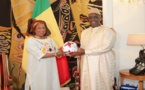 La numéro 2 de la FIFA Fatma Samoura reçue en audience au palais par Macky Sall