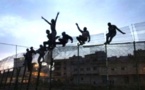 Melilla: une centaine de migrants passe la frontière
