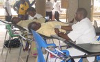 Journée de don de sang: le challenge d'obtenir du sang sécurisé