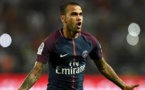 Daniel Alves (PSG) : «C'est Neymar qui m'a demandé de venir au PSG»