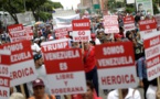 Les Vénézuéliens dans la rue pour manifester contre la menace militaire des Etats-Unis