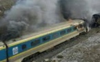 Pikine: un train transportant du soufre prend feu