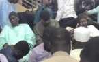 Enterrement de Al Amine : la barrière installée autour du lieu culte dégagée par la foule, les forces de l'ordre...