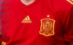 Le nouveau maillot de l'Espagne fait déjà polémique