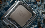 Une faille sur les puces Intel crée un vent de panique mondial