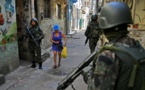 Brésil : Le Président Temer convoie l'armée au coeur de Rio, après le Carnaval