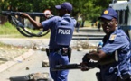URGENT - Ça chauffe en Afrique du Sud : La police tire des balles sur des manifestants
