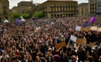 Espagne : des milliers de manifestants pour contester le jugement de "5 violeurs"