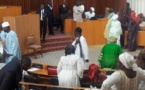 Direct Assemblée nationale : Niasse s'engueule avec Sonko et boude la plénière (Vidéo)