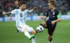  ​ Luka Modric prend la défense de Lionel Messi