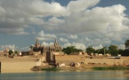 Mali: un village de la région de Mopti aurait été incendié par des hommes armés