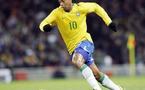 Foot: Ronaldinho et le Brésil, c'est reparti pour un tour