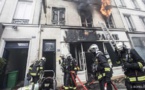 Un appartement entièrement détruit par les flammes à Paris