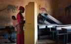 Mali: faible mobilisation et scrutin sans incident à la mi-journée