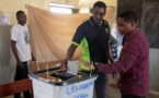 Second tour des législatives au Gabon: l'opposition aux aguets