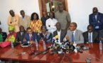 ​25 candidats de l’opposition sénégalaise se montrent solidaires et dénoncent le rejet de certaines candidatures par le Conseil Constitutionnel