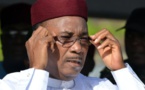 Mohamed Bazoum succède à Mahamadou Issoufou