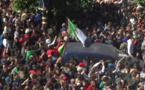 Bensalah, dégage!": à Alger, les étudiants crient leur colère