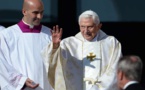 Benoît XVI attribue la pédophilie dans l’Eglise à Mai 68 et à « l’absence de Dieu »