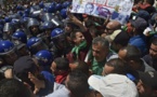 Algérie: forte tension à Alger pour ce 13e vendredi de mobilisation