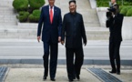 Donald Trump entre en Corée du Nord avec Kim Jong Un, une première historique