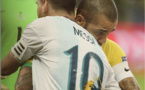 Brésil : le beau message d'Alves pour Messi