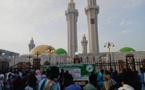 Les "Chemins du Paradis" s'ouvrent à Dakar ce vendredi... les lieux bondés de monde avant l'ouverture du la mosquée