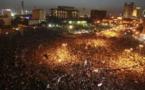 Egypte : des milliers de manifestants en colère contre le verdict du procès Moubarak
