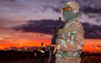 L'Afrique du Sud déploie 70 000 soldats pour faire respecter le confinement