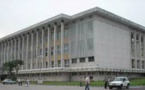 Passe d’armes au Sénat en RDC: Bijoux Goya Kitenge saisit la justice