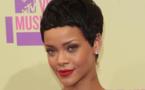 Rihanna soutient Chris Brown : "Je hais Drake"