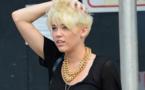 Miley cyrus : Elle échappe à un fan dérangé et armé!