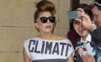 Lady Gaga fume un joint sur scène : "Ça m'a permis d'arrêter de boire"