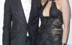 Sharon Stone au gala de l'amfAR : Furieusement décolletée au bras de Martin Mica