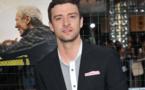 Justin Timberlake montre son derrière aux photographes !