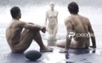 Dieux du stade 2013 : Les gladiateurs nus entourés d'une sirène du Crazy Horse