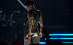 Que cache l’exhibitionnisme de Rihanna?    La diva n'existe que dans le regard des autres