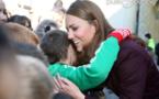 Kate Middleton: Câlin et opération séduction à Newcastle, sans William, en deuil1/57