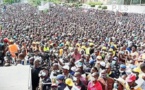 Mali: les images d’un chaud vendredi de manifestation du M5