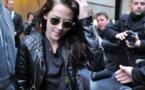 Kristen Stewart : accro à son perfecto Balenciaga