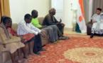 Niger : les ex-otages reçus par le président Mahamadou Issoufou