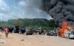 ​Côte d'Ivoire : Yamoussoukro, un convoi de la CEI attaqué par des militants du PDCI qui l'incendient