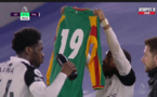 Fulham: Lookman marque et rend hommage à Pape Bouba Diop