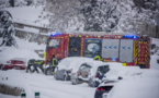 Une tempête de neige crée le chaos et fait trois morts