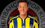 Özil confirme son transfert à Fenerbahçe