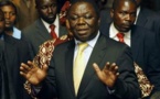 Zimbabwe : pas de motif officiel de l'arrestation des quatre proches du Premier ministre