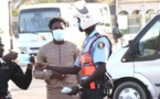 Covid-19 : La Police s’engage dans la sensibilisation de proximité et la distribution de masques