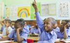 Un centre pour former plus de 10 mille enseignants de 15 pays de l’Afrique subsaharienne ouvert par la France à Abidjan