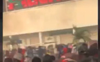 Mbour : le plus grand magasin Auchan saccagé et pillé par des manifestants