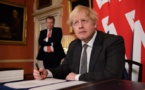 Royaume-Uni: Boris Johnson condamne les violences en Irlande du Nord